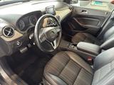 Mercedes-Benz B 200 CDI 7Gtron-Sport-Totw.-Xenon-AHK-Navi - Mercedes-Benz B 200: Cdi Sport