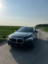 BMW 118d mit Wartungspaket, Apple CarPlay uvm.