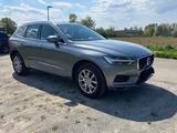 Volvo XC60 B4 Momentum Geartronic Momentum - Volvo XC60 Momentum mit Benzin-Antrieb