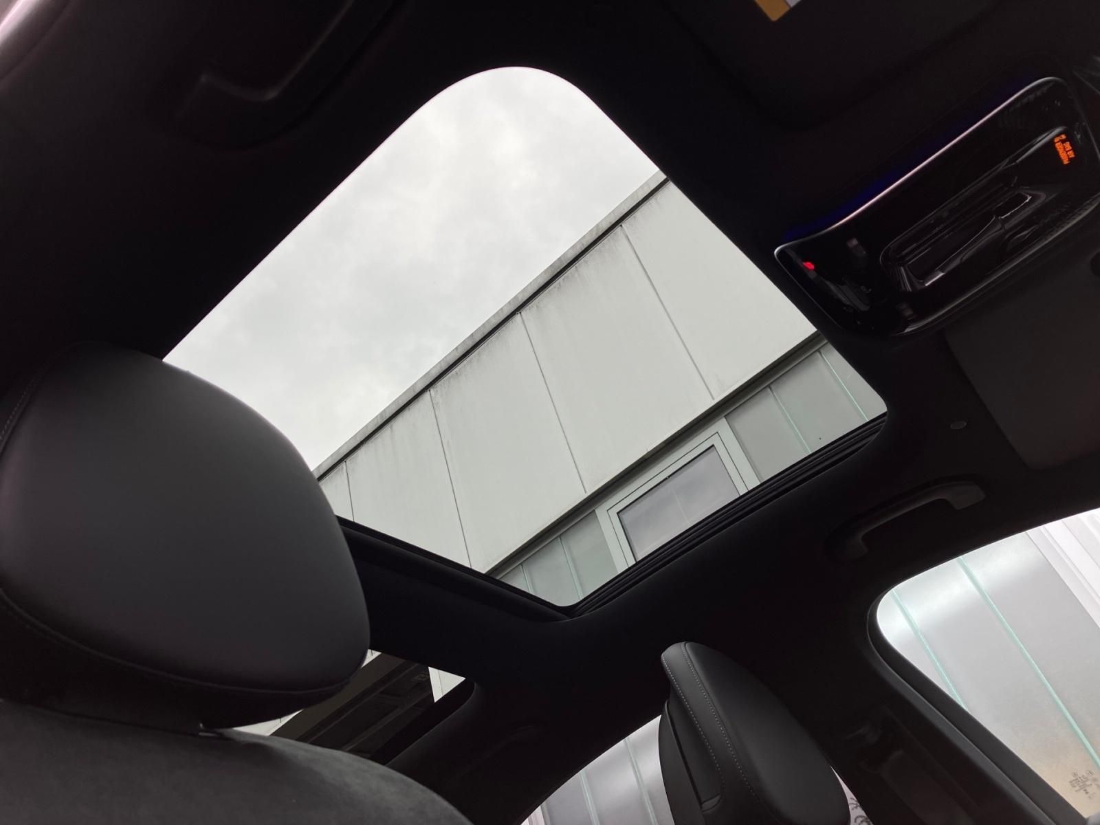 Fahrzeugabbildung Mercedes-Benz C 400 e 4M **AMG*NIGHT*MBUX PREMIUM*FAHRASSIST*