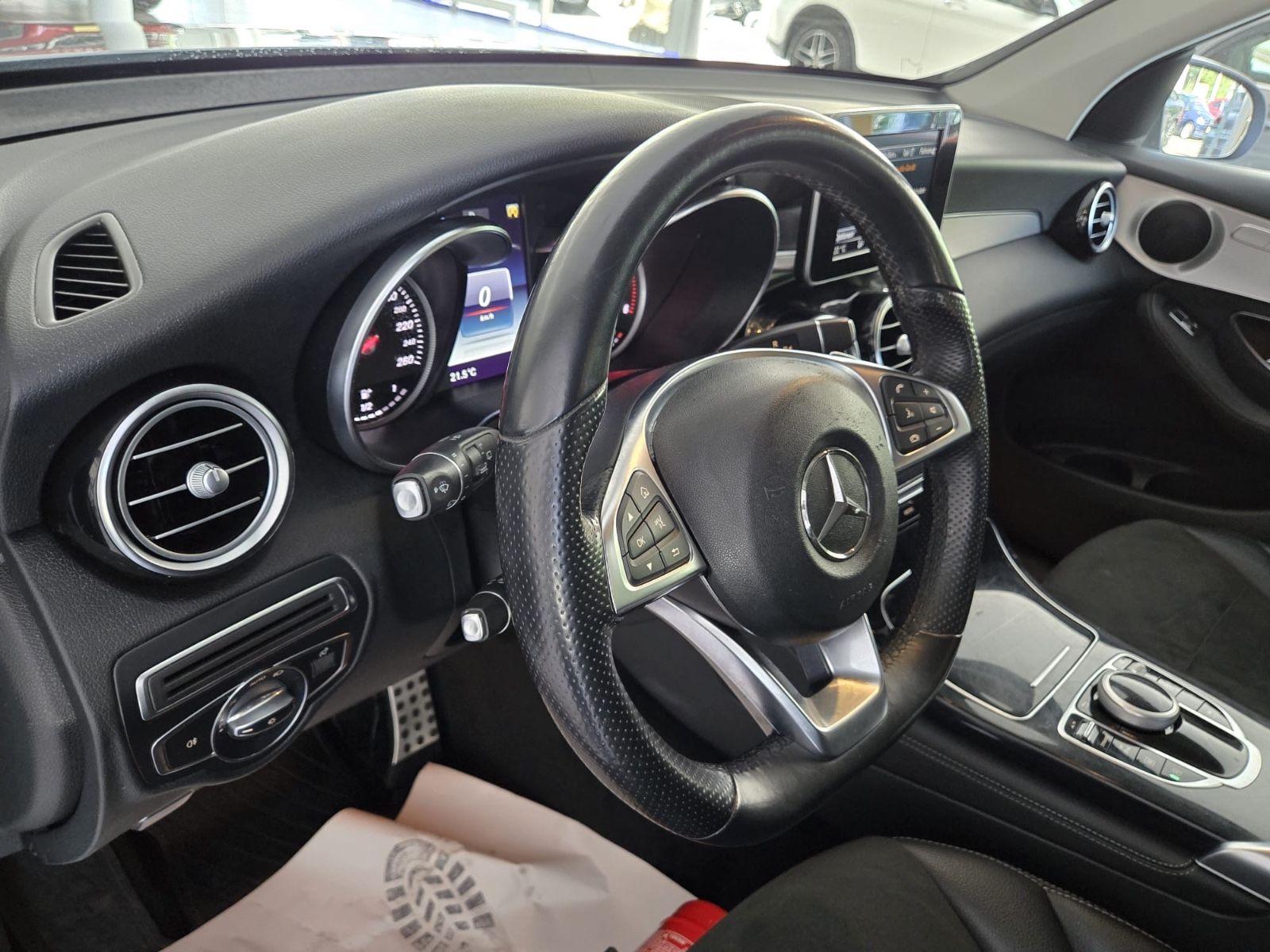 Fahrzeugabbildung Mercedes-Benz GLC 220 d 4Matic * AMG ALU* KAMERA *