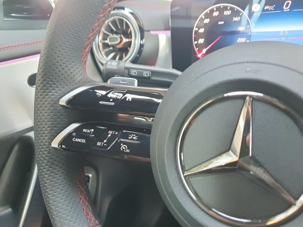 Fahrzeugabbildung Mercedes-Benz CLA 200 d Shooting Brake *AMG*MOPF*MULTIBEAM*