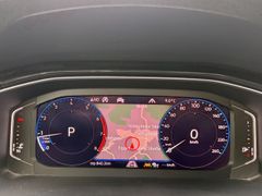 VW T-Roc 4Motion Navi Allrad Alu PDC ACC Sportpaket