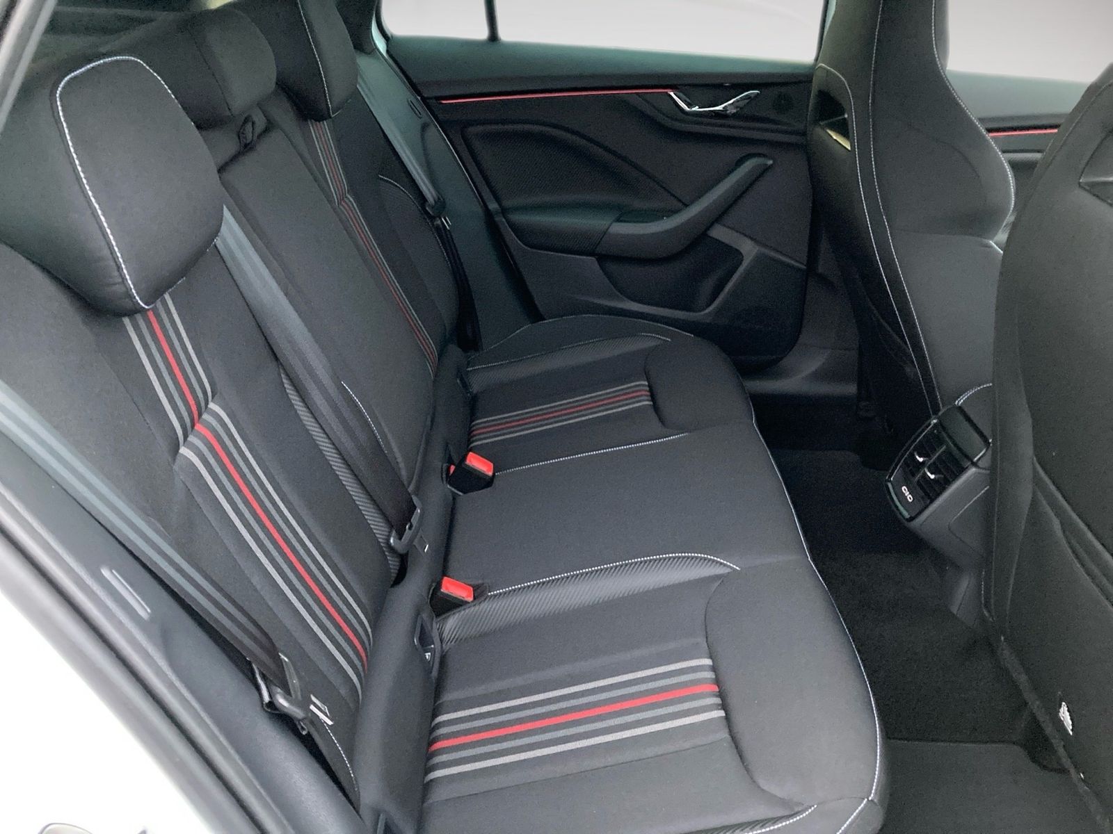 Skoda Kamiq - Bild 11