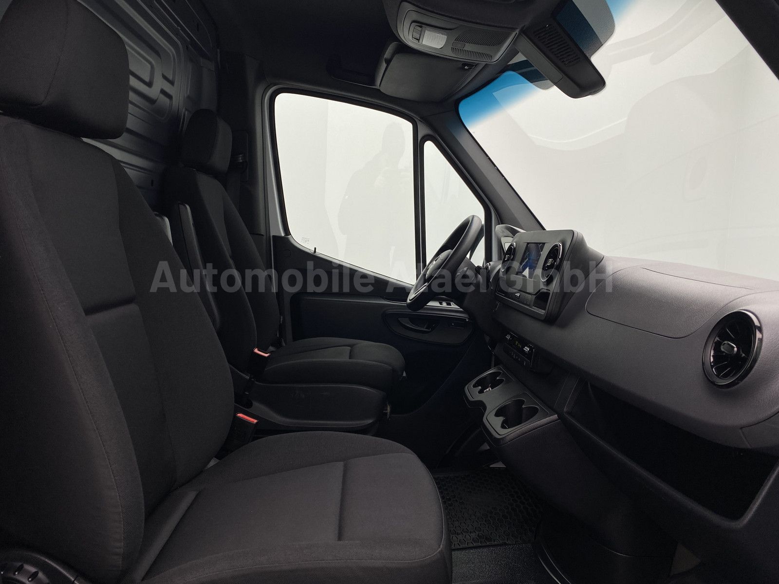 Fahrzeugabbildung Mercedes-Benz Sprinter 317 Automatik *2x Schiebetür* 7906