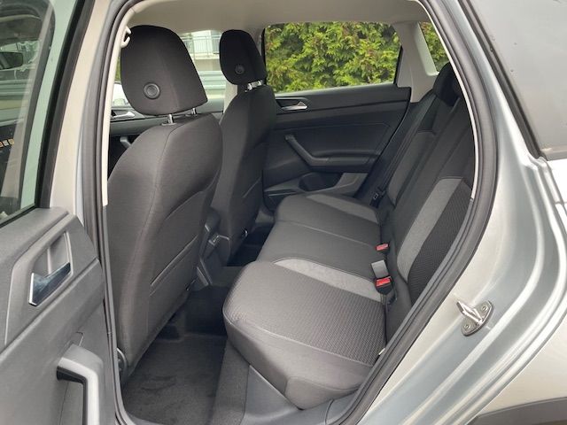 Fahrzeugabbildung Volkswagen Taigo Life AUTOMATIK Digitales Cockpit LED Apple