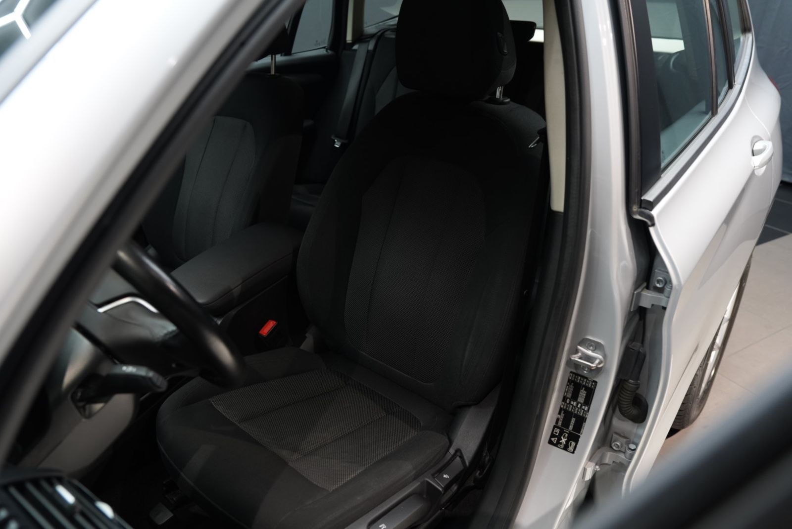 BMW X3 xDrive 20 d Advantage*AHK*KAMERA*HEADUP*LED foto 15