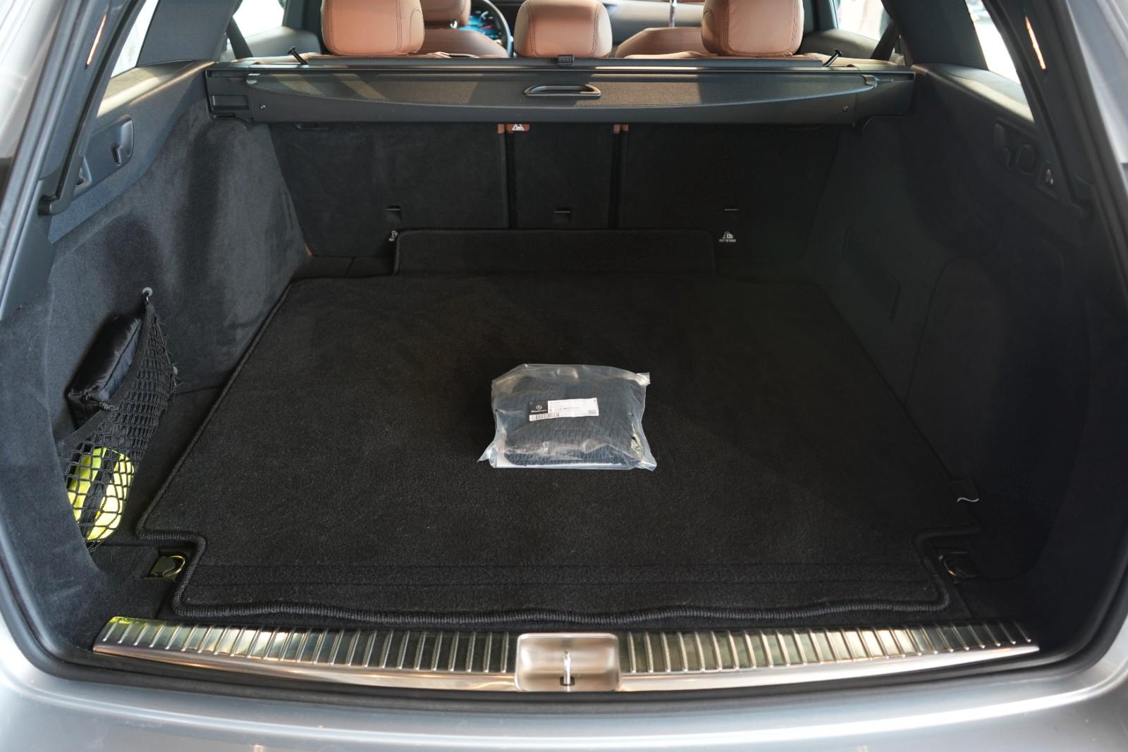 Mercedes-Benz E 300 T d 4Matic AMG-LINE *LEDER BRAUN|PANO*