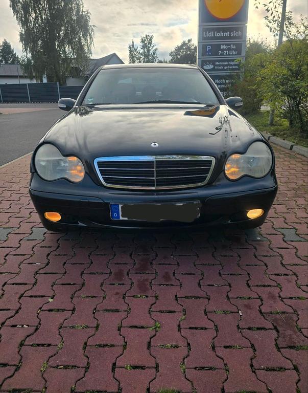Mercedes-Benz C 180