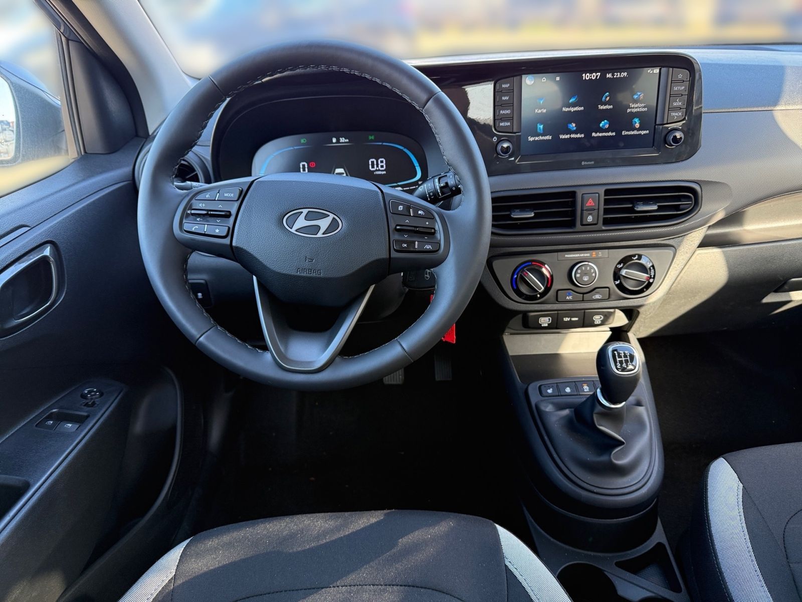 Fahrzeugabbildung Hyundai i10 1.0 Trend Navi Sitzheizung