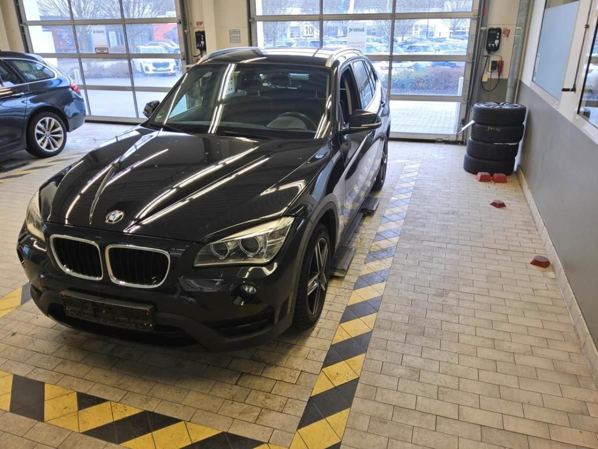 BMW X1 18 d xDrive **XENON/SHZ/OPA`S SCHÄTZLE**