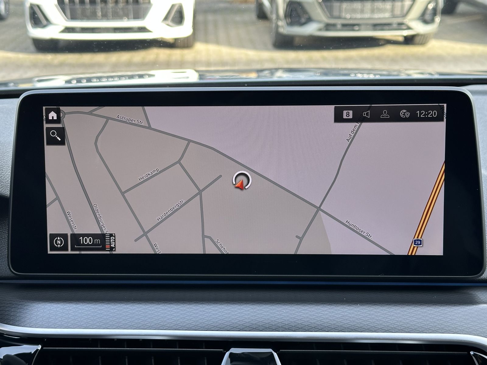 Fahrzeugabbildung BMW 530e Touring xDrive M-Sport NAV+LED+360°+ACC+LC