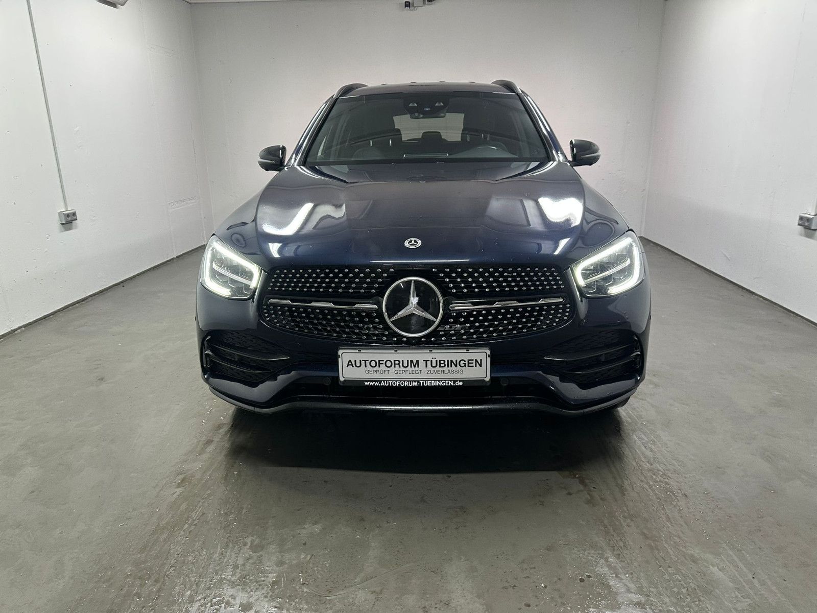 Fahrzeugabbildung Mercedes-Benz GLC 220 d 4MATIC *AMG-LINE*NIGHT*360*