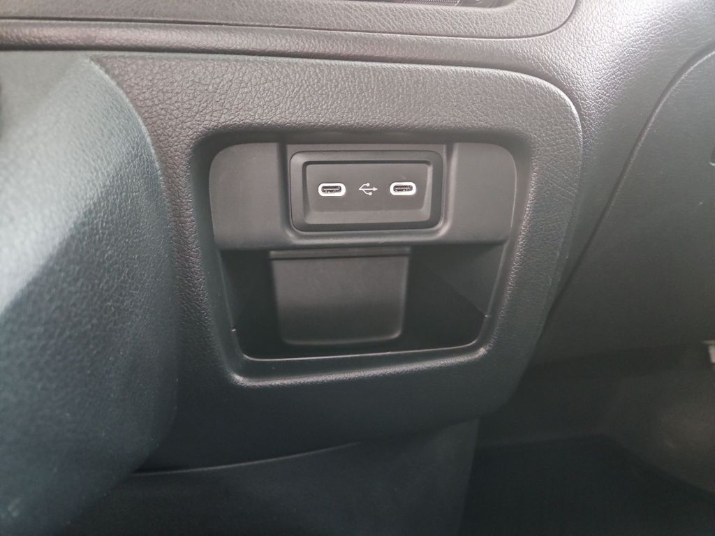 Fahrzeugabbildung Mercedes-Benz Vito 116 Kasten lang MOPF2 MBUX 2xSHZ PTS 270°