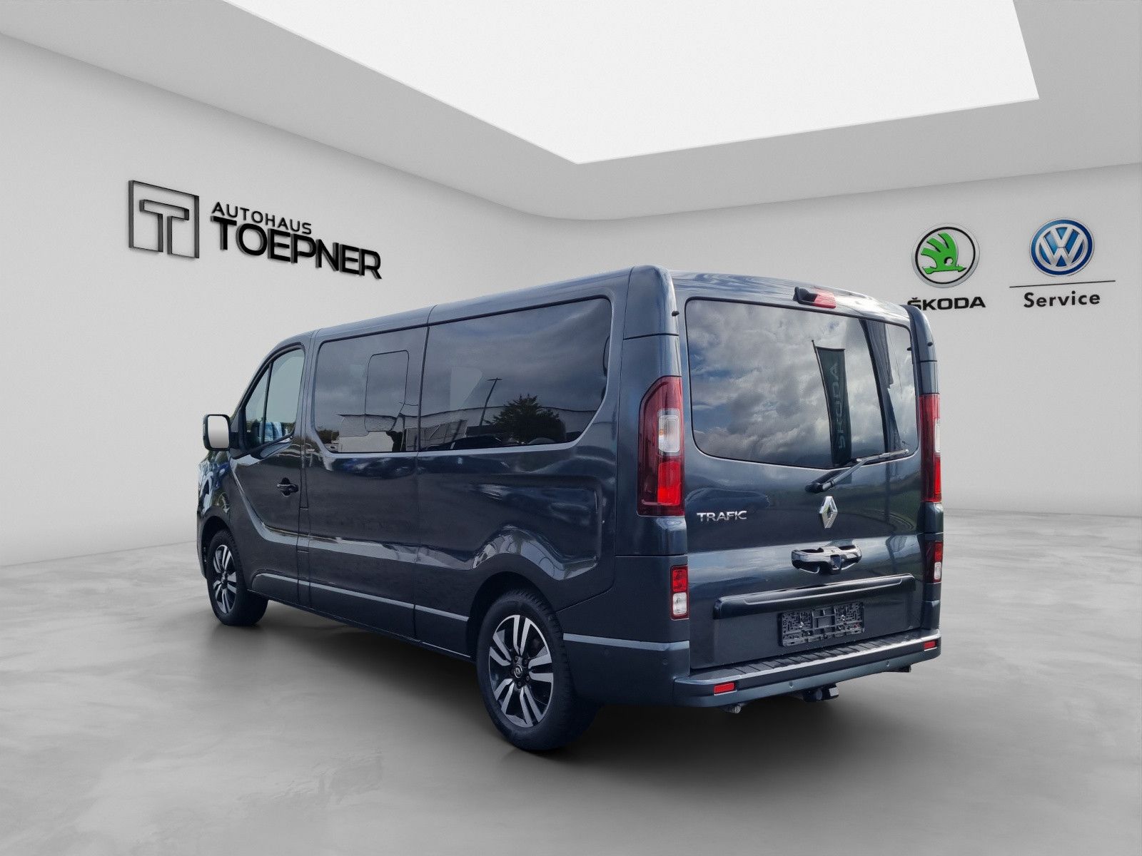 Fahrzeugabbildung Renault Trafic Combi L2H1 Grand SpaceClass 2,0 dCi autom