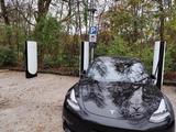 Tesla Model 3 Allradantrieb Long Range eAP AHK Top - Tesla Model 3 AHK Gebrauchtwagen