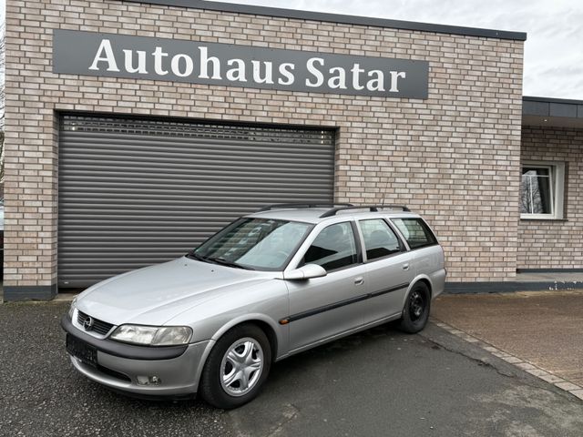 Opel Vectra 1.8 16V Sport