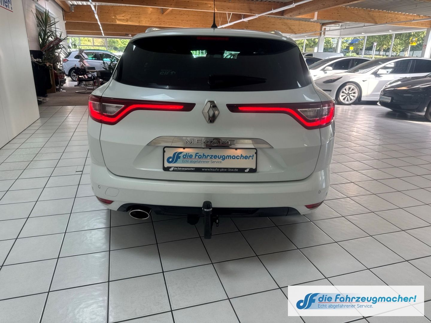 Fahrzeugabbildung Renault Megane IV Grandtour BOSE-Edition 1.2 TCe 130 Ene