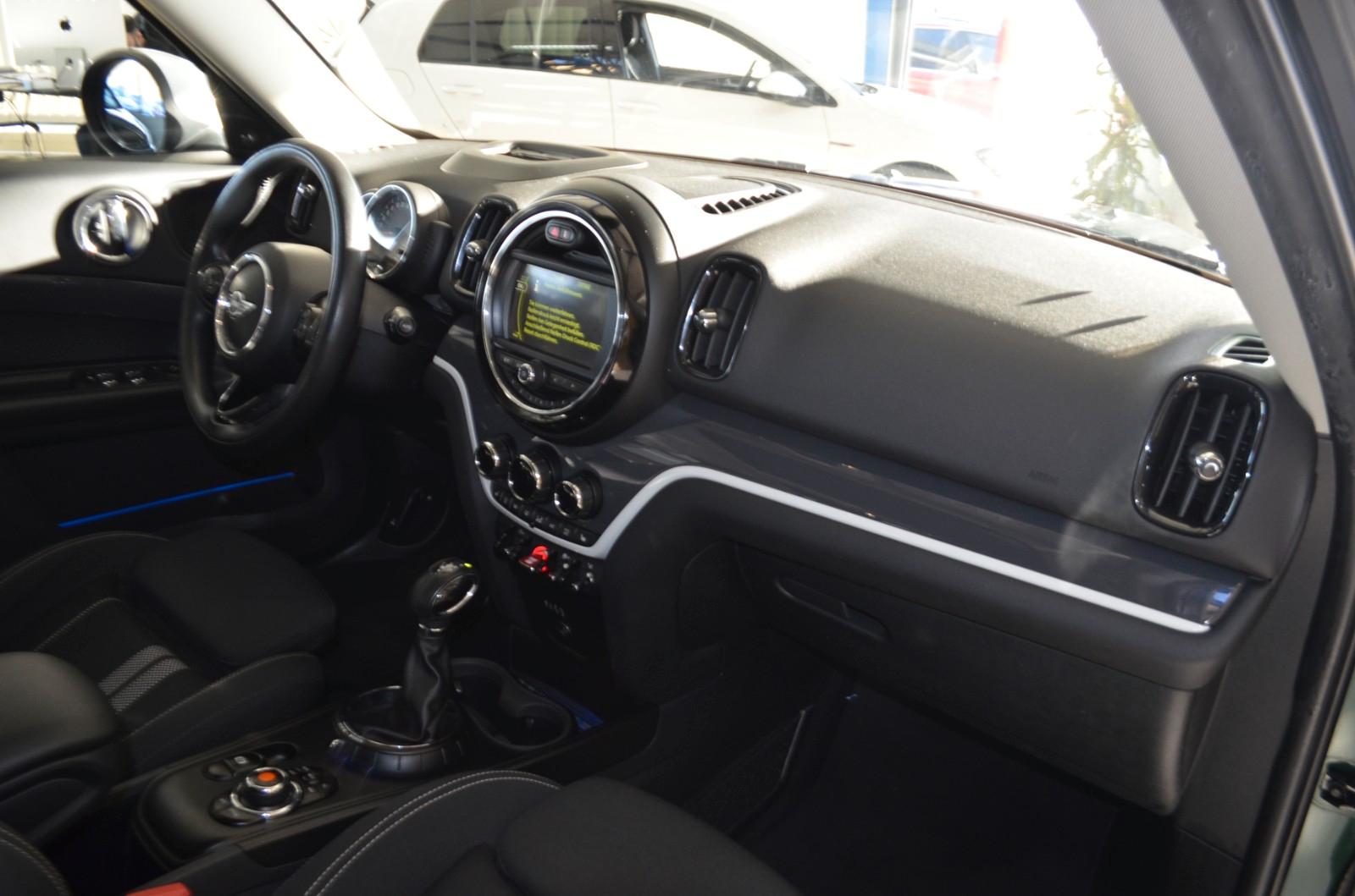 MINI Countryman S (Cooper) AUTOMATIK / XENON / NAVI