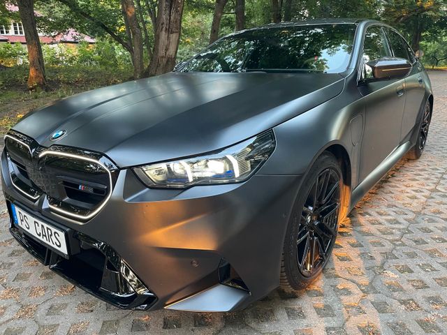 BMW M5 Limousine 360*HeadUp*B&amp;W*CarbonPackage*