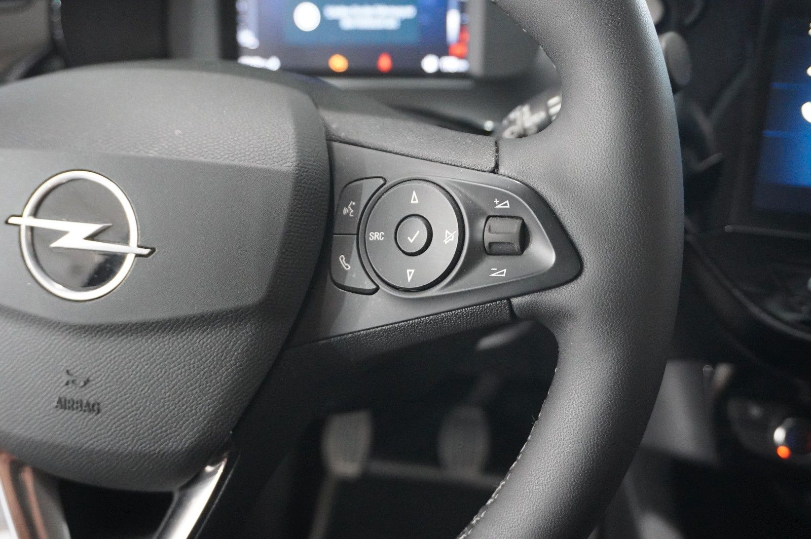 Fahrzeugabbildung Opel Corsa F 1.2 FACELIFT NAVI/LED/KAMERA/VIRTU./DAB+