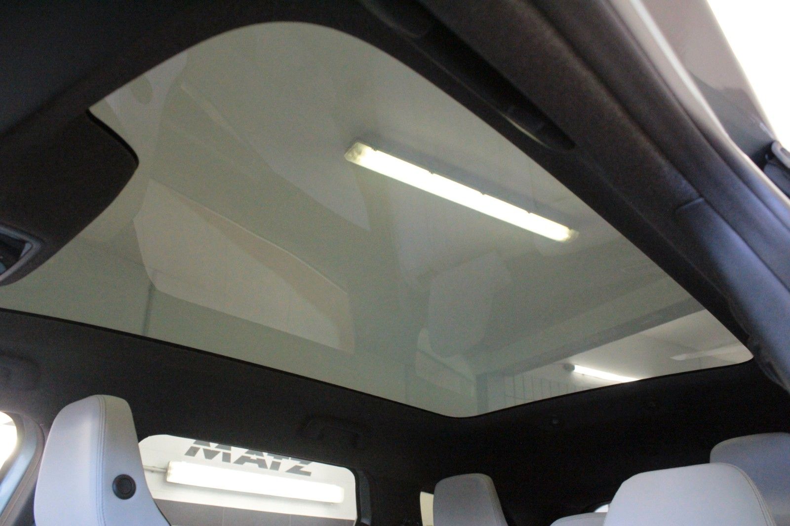 Fahrzeugabbildung Renault Espace E-Tech Full Hybrid 200 Iconic 5-Sitzer