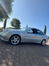 Mercedes-Benz E 320 AVANTGARDE Avantgarde - Mercedes-Benz E 320 aus 2002