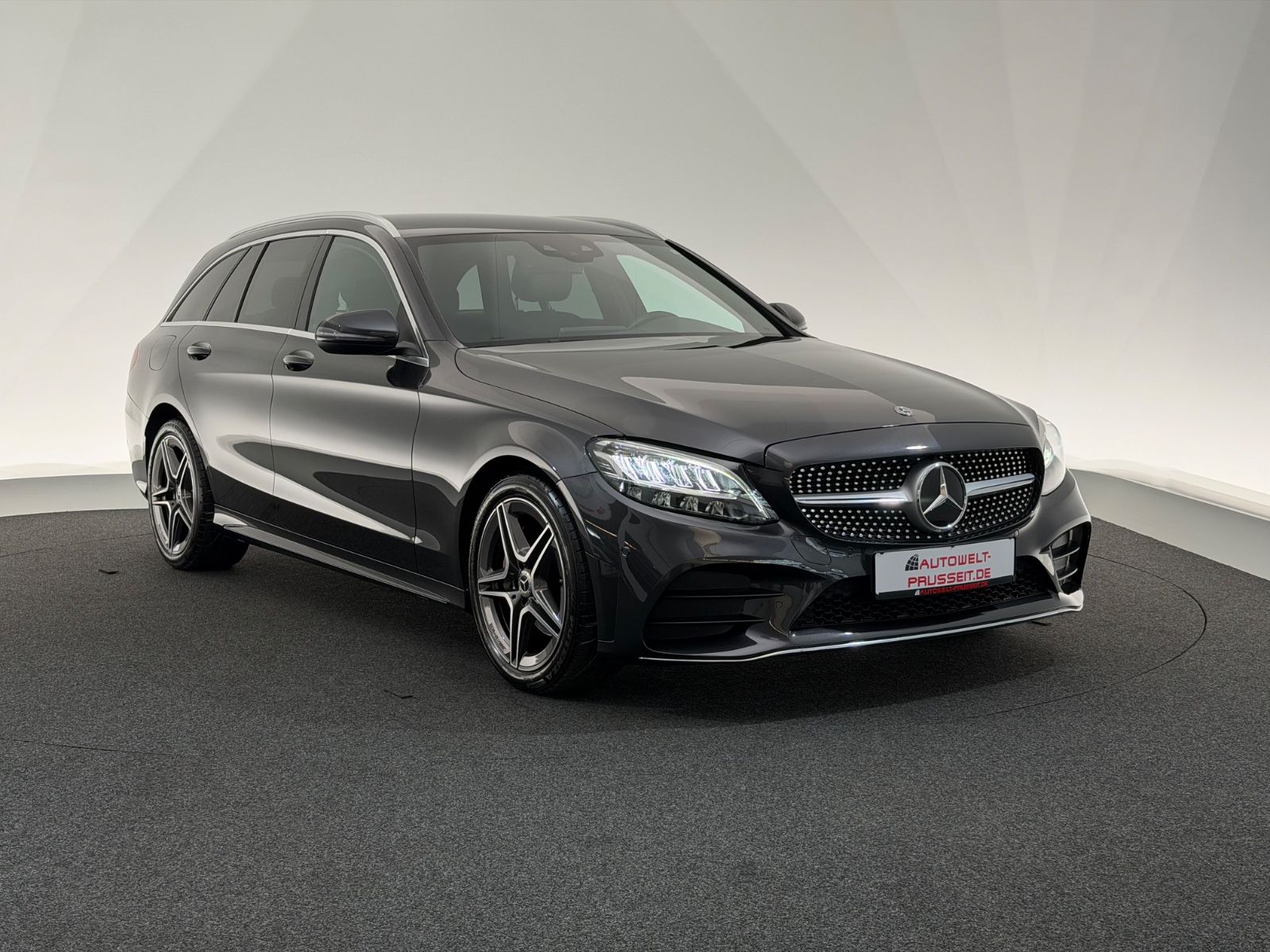 Gebrauchtwagen Mercedes-Benz C C 180 T-Modell*AMG LINE*LED-R.KAM-TOT.W-SHZ-18" in Horb am Neckar