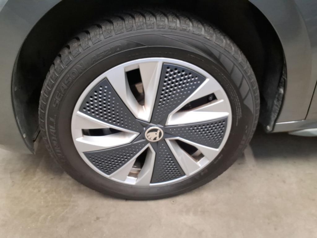 Skoda Kamiq Selection 1.0 TSI Klima*PDC*RFK*SH