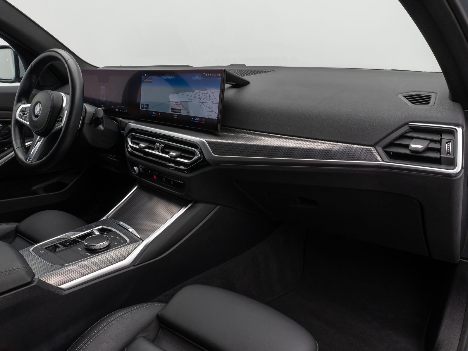 Fahrzeugabbildung BMW 320d MSport Kamera DAB HiFi Komfort Leder 19Zoll