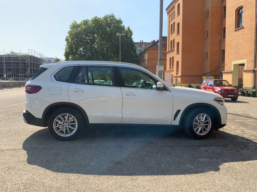 Image of BMW X5