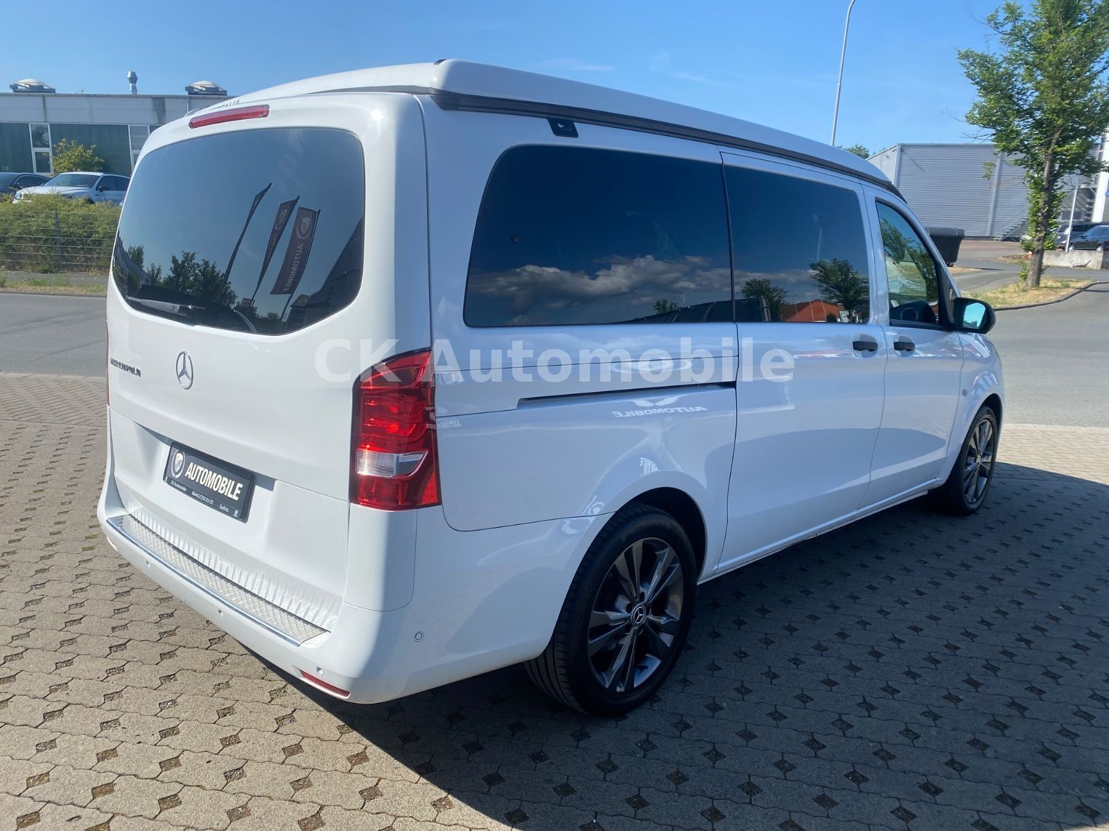 Fahrzeugabbildung Mercedes-Benz Vito 116 CDI Marco Polo ACTIVITY Edition/5 Sitze