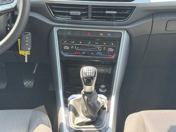Volkswagen T-Roc Life 1,0l TSI 150 PS 6-Gang