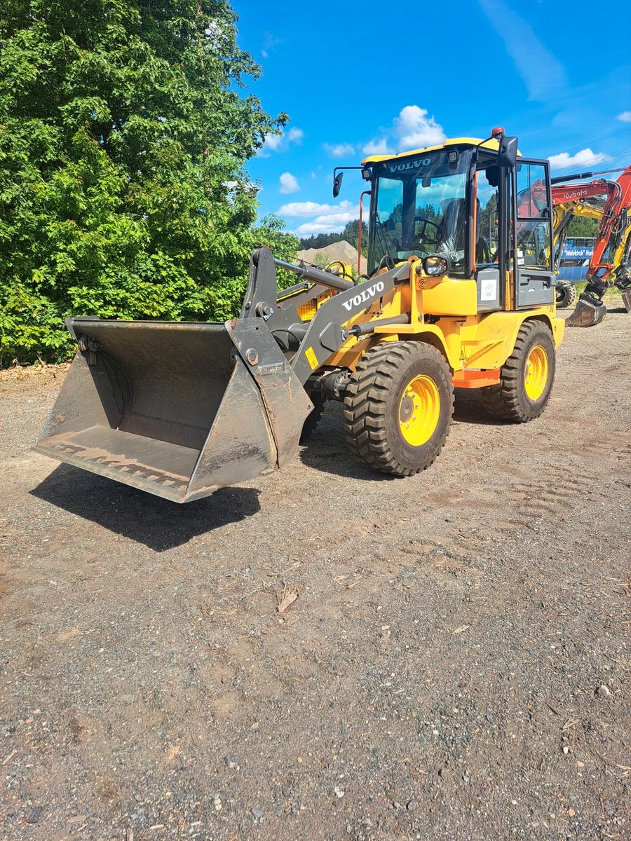 Volvo L 30 H