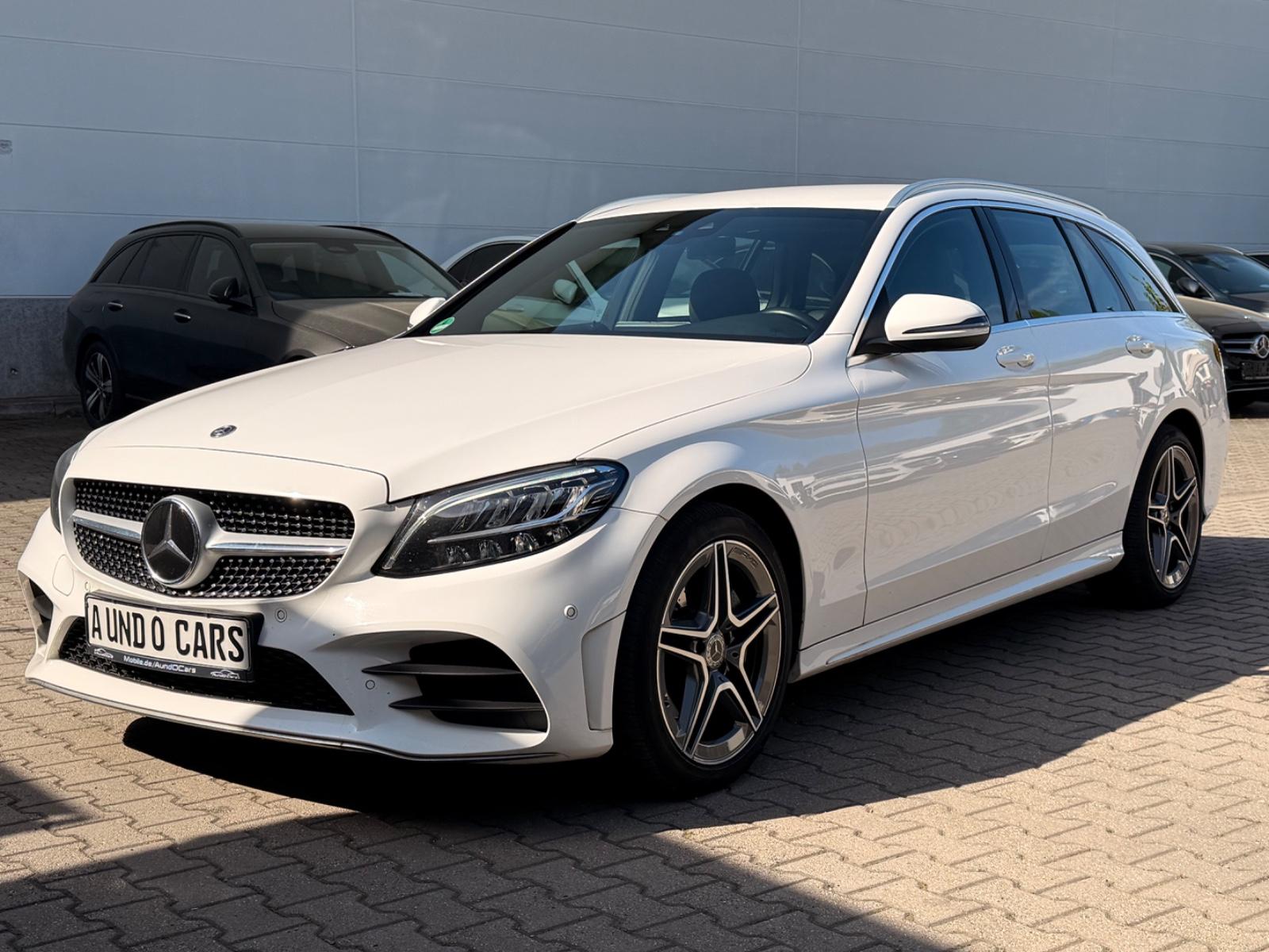 Mercedes-Benz C 220Td AMG LINE /LED/KAMERA/SPUR/TOT/LEDER/AHK/