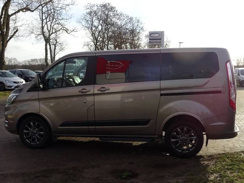 Fahrzeugabbildung Ford Tourneo Custom 2.0 TDCi 320 L1 Trend  AHK