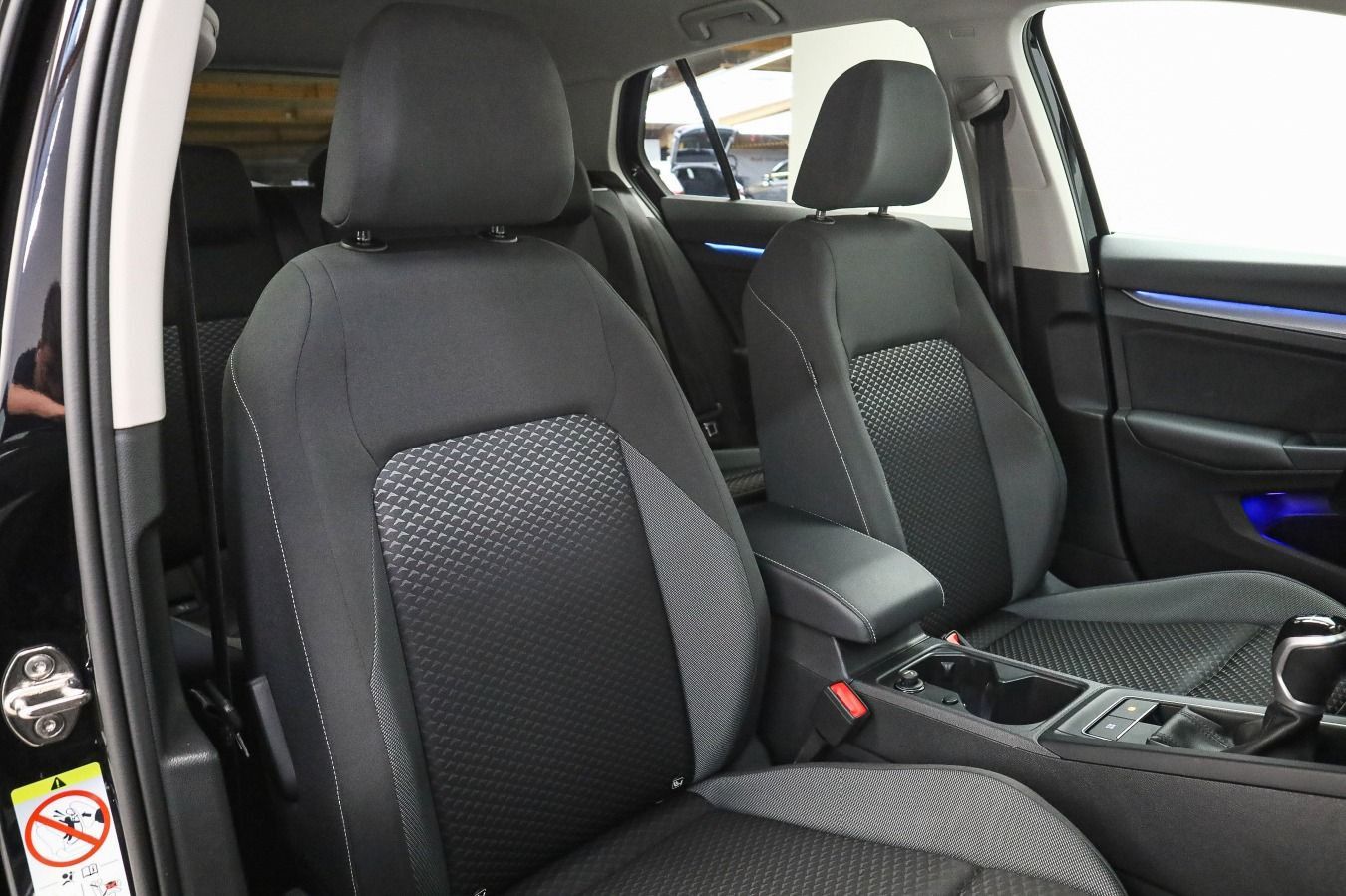 Volkswagen Golf - Bild 23