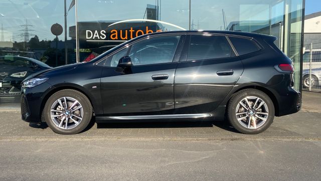 Fahrzeugabbildung BMW 218 Baureihe 2 Active Tourer 218 i M Sport NAVI+