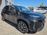Toyota Yaris Cross Hybrid Team D. *PDCv+h,RFK,SHZ* - schwarze Toyota Yaris Cross