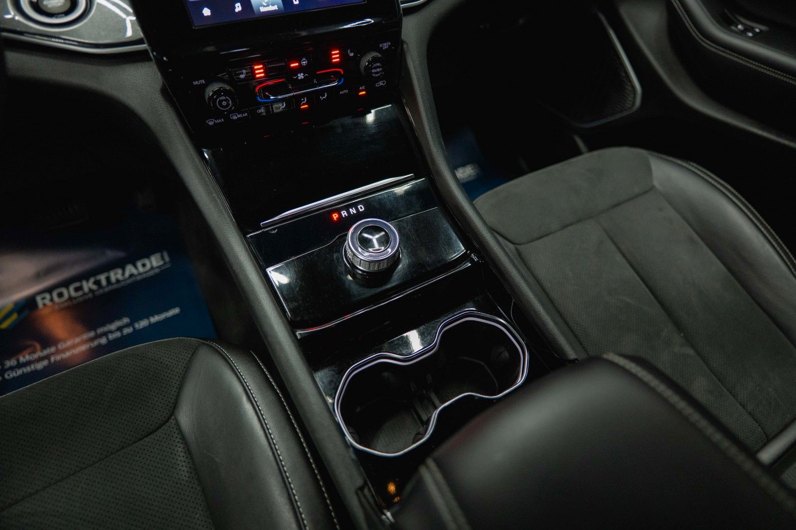 Fahrzeugabbildung Jeep Grand Cherokee 3.6 4x4 L Altitude Mod. 2022 19%