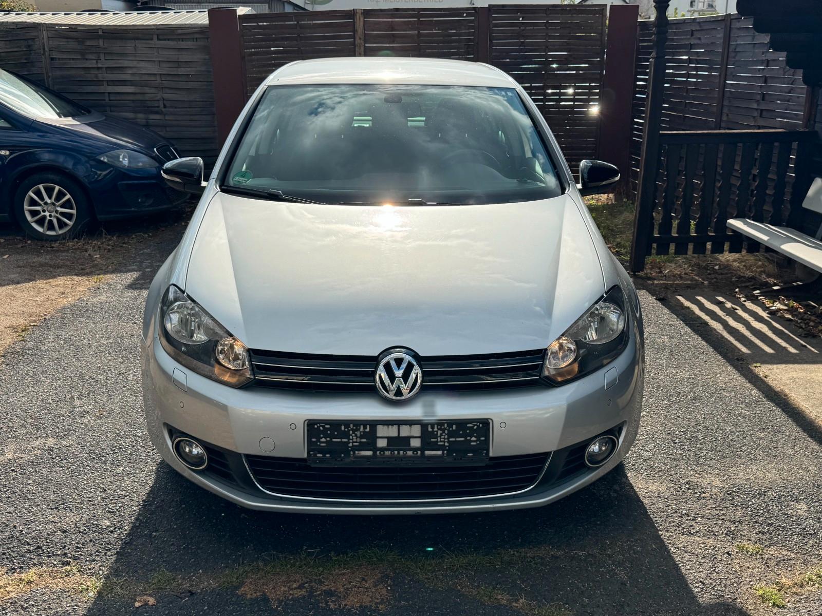 Volkswagen Golf VI 1.2 Style *Autom.*Navi*PDC*SHZ*TüV*EU6