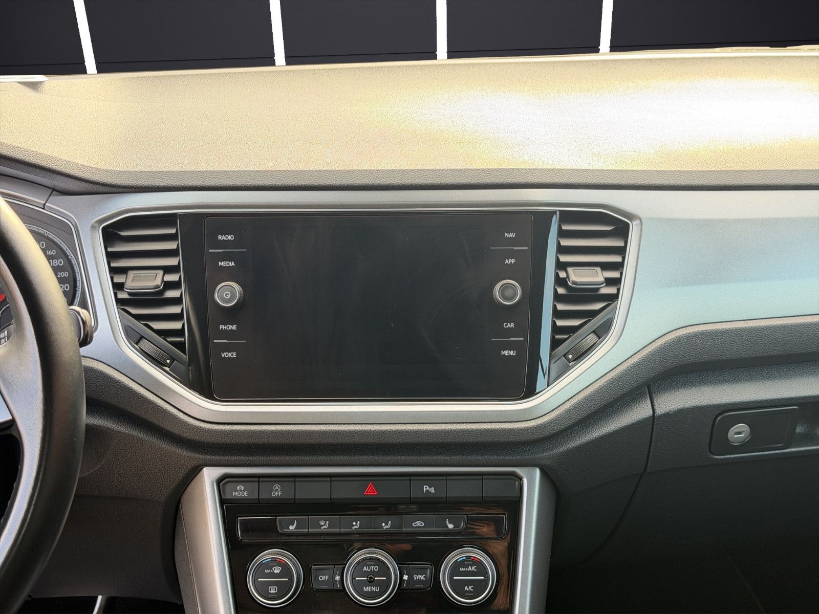 Fahrzeugabbildung Volkswagen T-Roc Cabriolet/Sondermodell/ACC/Navi