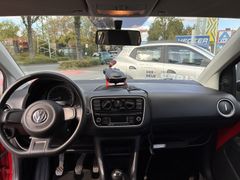 Volkswagen up! 1.0 take up!