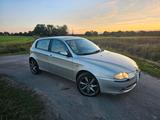 Alfa Romeo Alpha Romeo Gold 2004 1.6  147 - Alfa Romeo 147 aus 2004