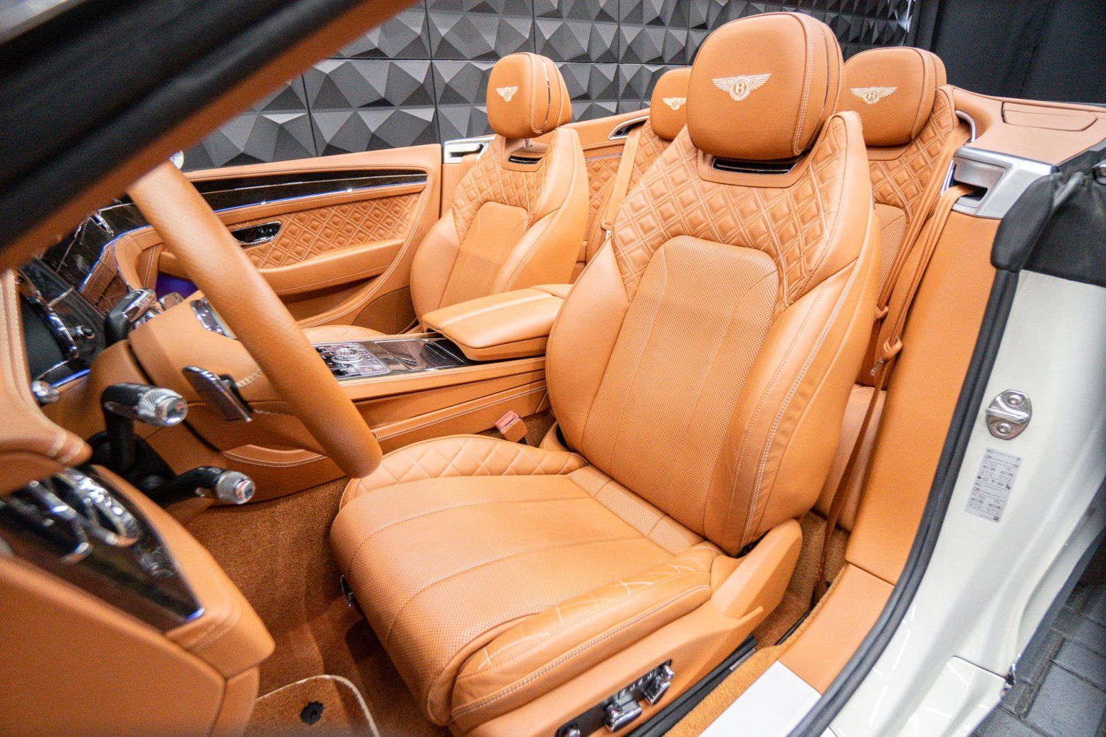 Bentley Continental GTC 100Jahre Edition Mulliner foto 20