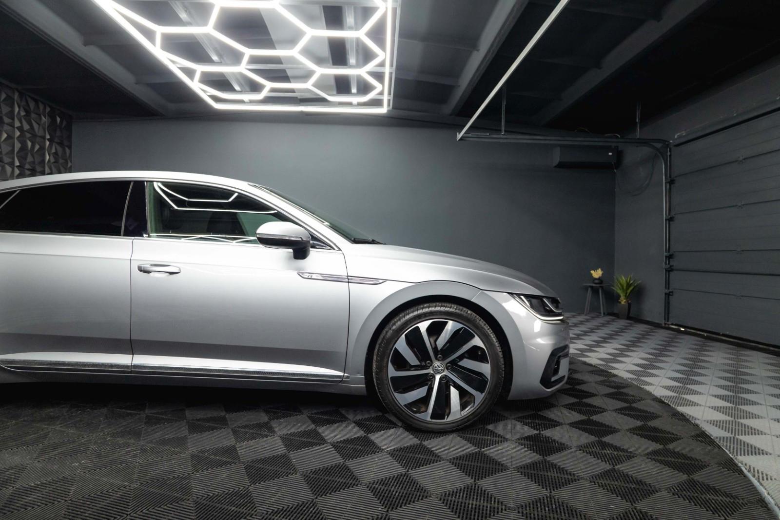 Volkswagen Arteon R-Line+ | ACC | Massage | LED | 19 Zoll