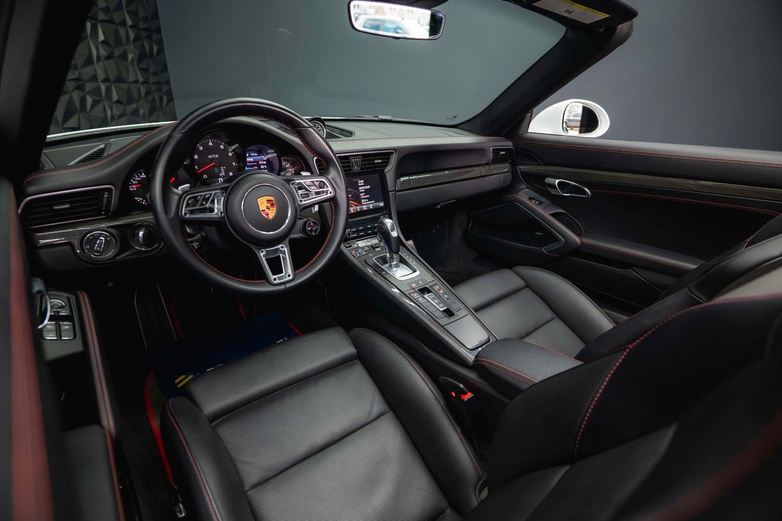 Fahrzeugabbildung Porsche 911 991.2 Carrera 4 GTS Cabrio *ACC*LED*111Check