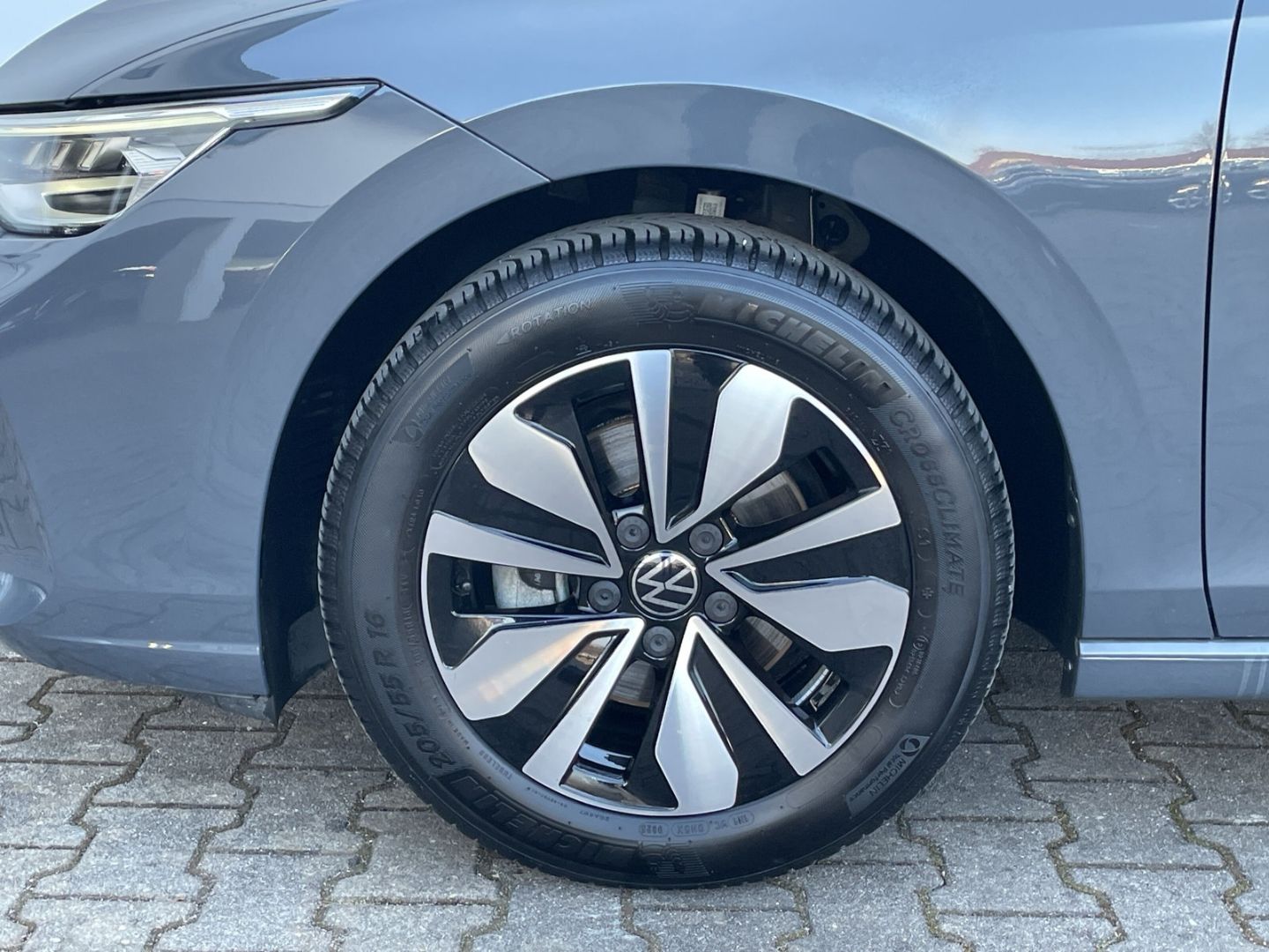 Golf VIII 1.5 eTSI DSG Goal AHK/Kamera/LED Plus/