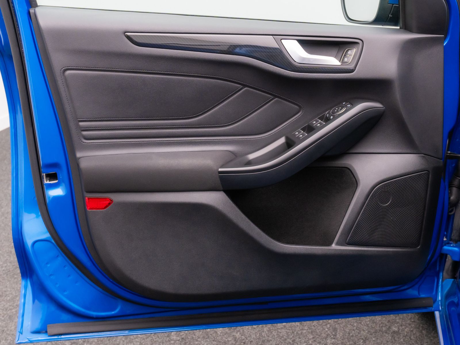 Fahrzeugabbildung Ford Focus ST-Line Kamera ACC LED Komfort HiFi Sport