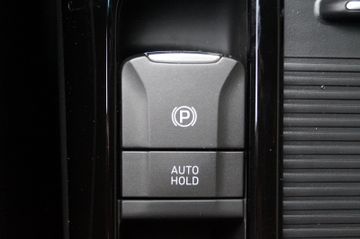 Hyundai i30 1.5 T-GDI N Line DCT-NAVI-LED-KAMERA-SHZG-